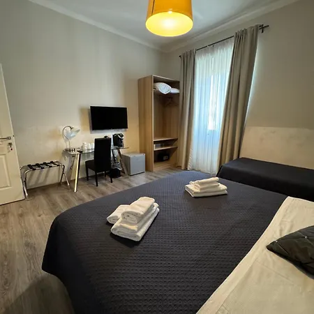 Rhs Rienzo 4* Roma