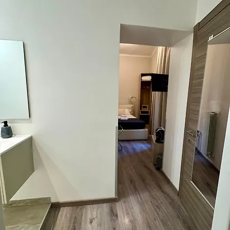 Rhs Rienzo Guest house