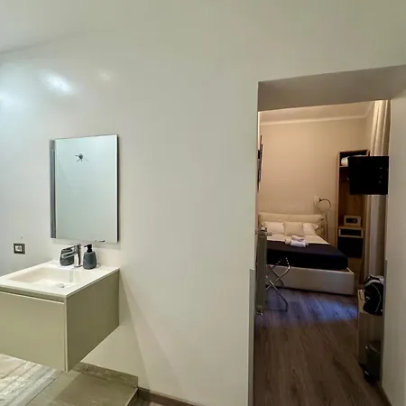 Rhs Rienzo Guest house