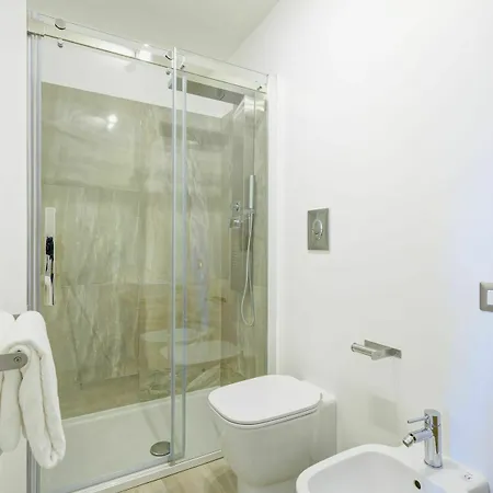 Rhs Rienzo Guest house Rome