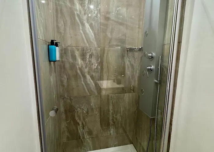 בית הארחה Rhs Rienzo 4*