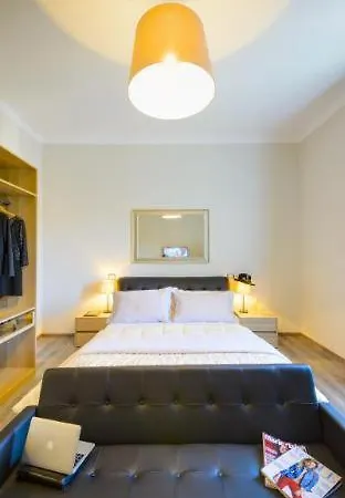 Πανσιόν Rhs Rienzo 4*